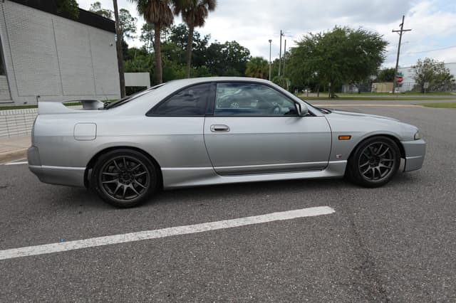 1996 Nissan Skyline JDM car for sale — photo 18 of 19