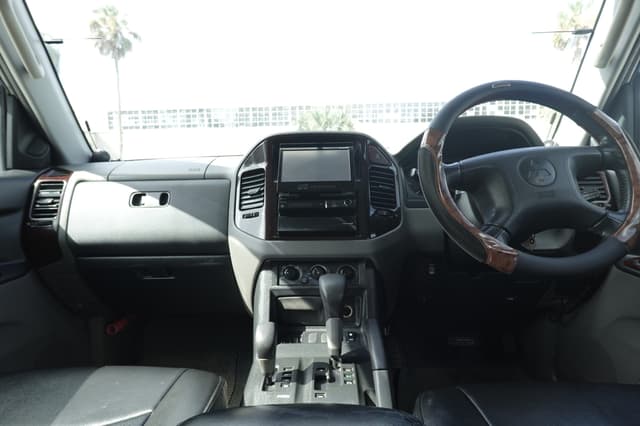 2001 Mitsubishi Pajero JDM car for sale — photo 12 of 20