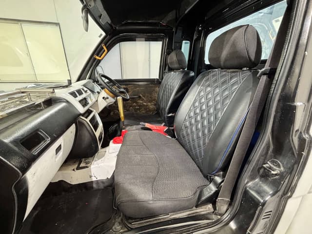 1999 Daihatsu Hijet JDM car for sale — photo 10 of 25