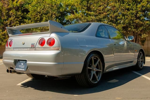 1996 Nissan Skyline JDM car for sale — photo 12 of 25