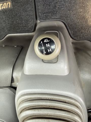 2001 Mazda Titan JDM car for sale — photo 14 of 19