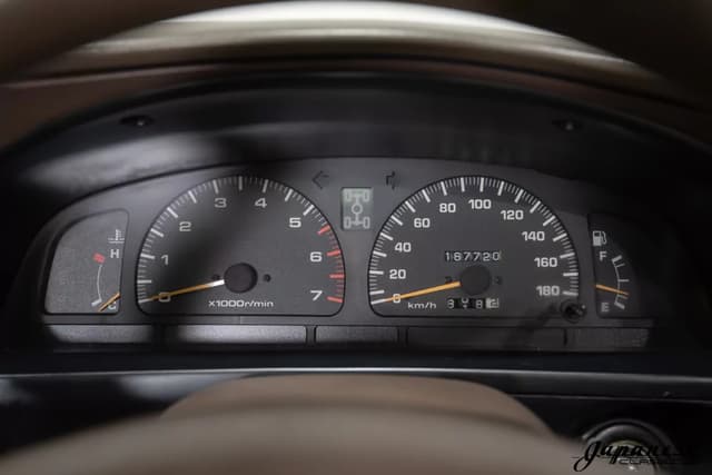 1998 Toyota Hilux Surf JDM car for sale — photo 12 of 25