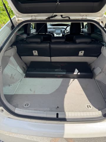 2014 Toyota Prius JDM car for sale — photo 10 of 14