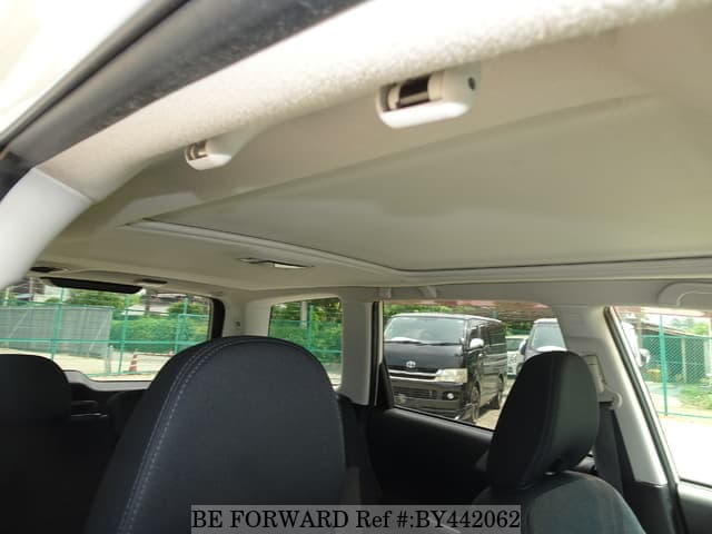2010 Subaru Forester JDM car for sale — photo 24 of 25