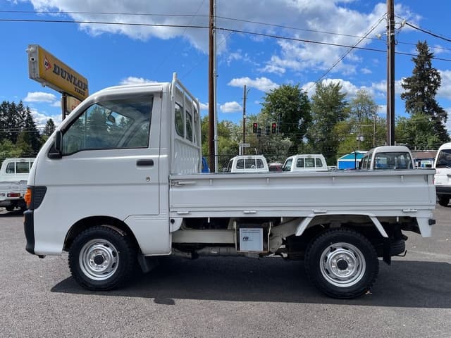 1996 Daihatsu Hijet JDM car for sale — photo 3 of 9