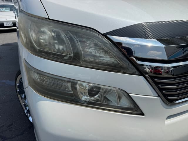2011 Toyota Vellfire JDM car for sale — photo 12 of 25