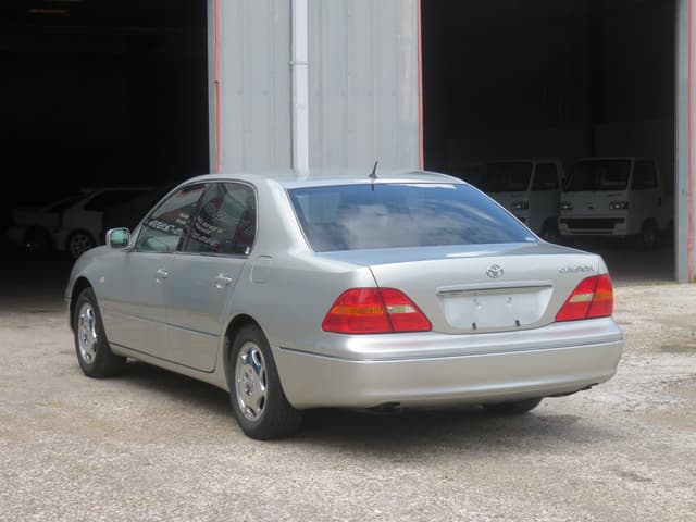 2001 Toyota Celsior JDM car for sale — photo 5 of 21
