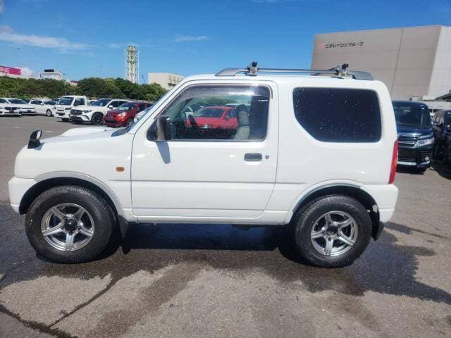 1999 Suzuki Jimny JDM car for sale — photo 11 of 19