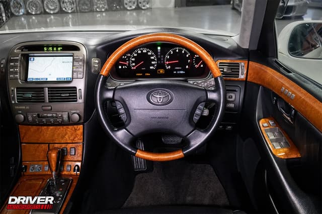 2000 Toyota Celsior JDM car for sale — photo 3 of 25