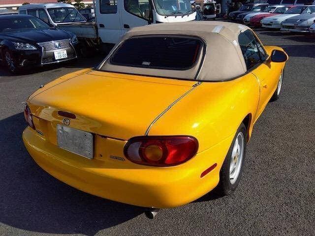 1998 Mazda Roadster (Eunos Roadster / MX-5) JDM car for sale — photo 5 of 6