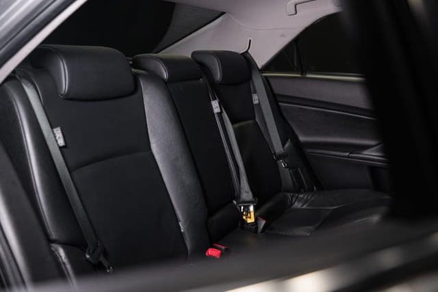 2009 Toyota Mark X JDM car for sale — photo 18 of 20
