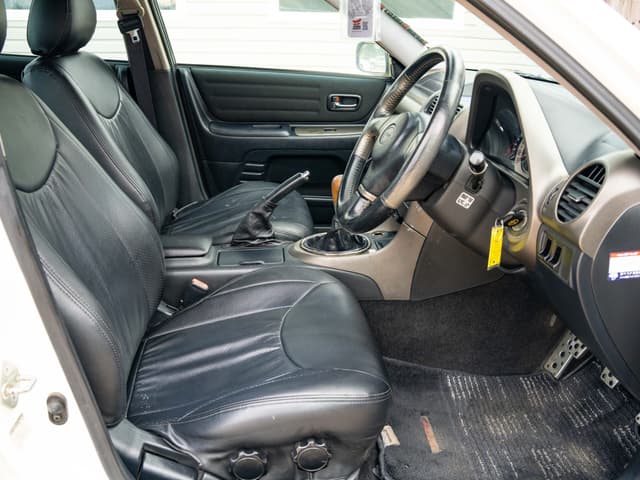 1999 Toyota Altezza JDM car for sale — photo 10 of 17