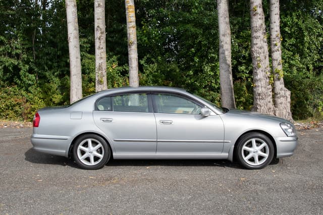 2001 Nissan Cima JDM car for sale — photo 6 of 15