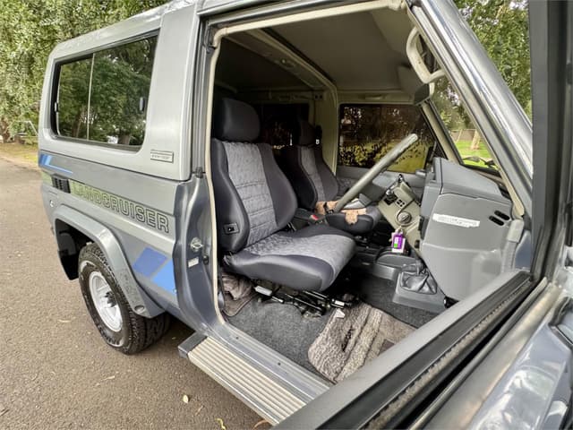 1999 Toyota Land Cruiser JDM car for sale — photo 3 of 25