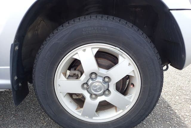 2007 Mitsubishi Pajero Mini JDM car for sale — photo 12 of 25