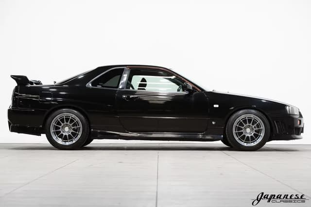1998 Nissan Skyline JDM car for sale — photo 5 of 25