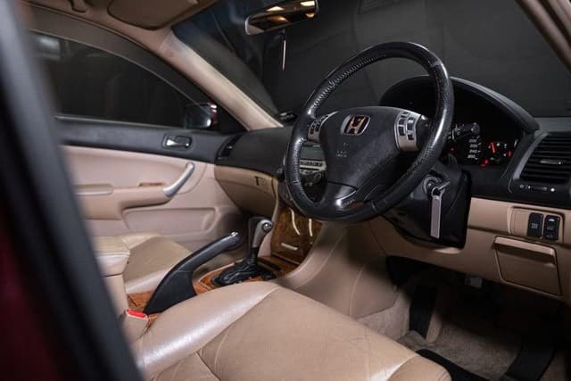2004 Honda Accord JDM car for sale — photo 13 of 15