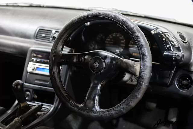 1992 Nissan Skyline JDM car for sale — photo 12 of 24