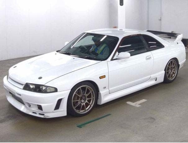 1998 Nissan Skyline JDM car for sale — photo 4 of 6