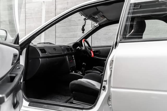 1998 Subaru Impreza JDM car for sale — photo 7 of 10