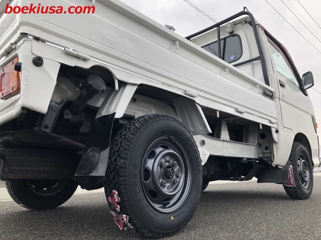 1997 Daihatsu Hijet JDM car for sale — photo 6 of 24