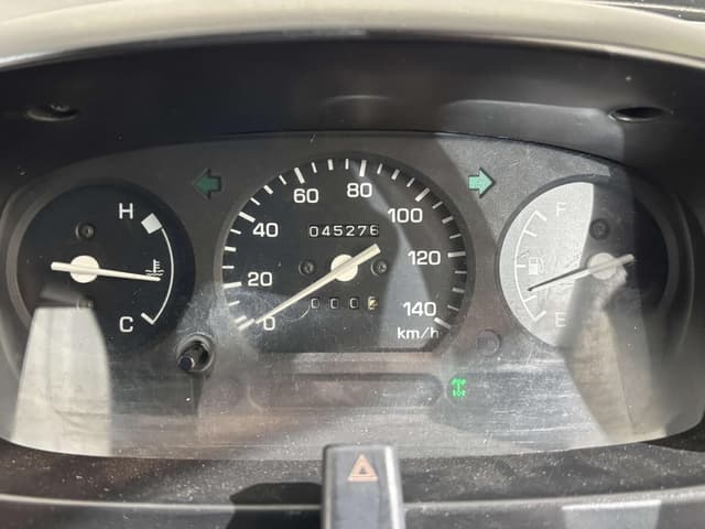 1999 Daihatsu Hijet JDM car for sale — photo 18 of 25