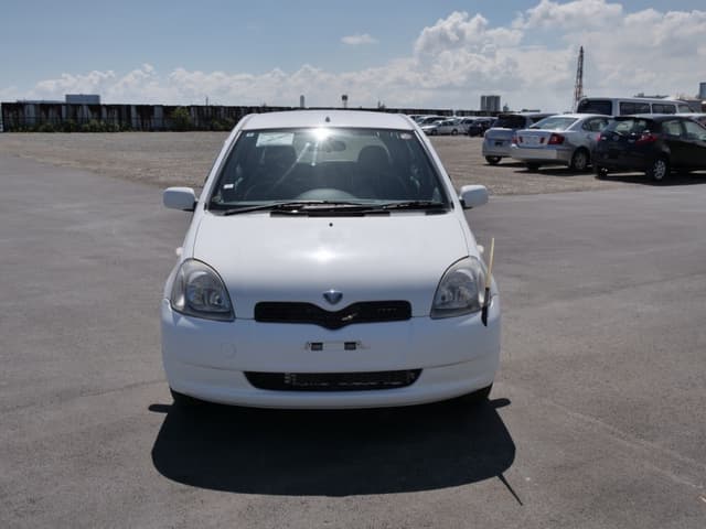 2000 Toyota Vitz JDM car for sale — photo 2 of 25