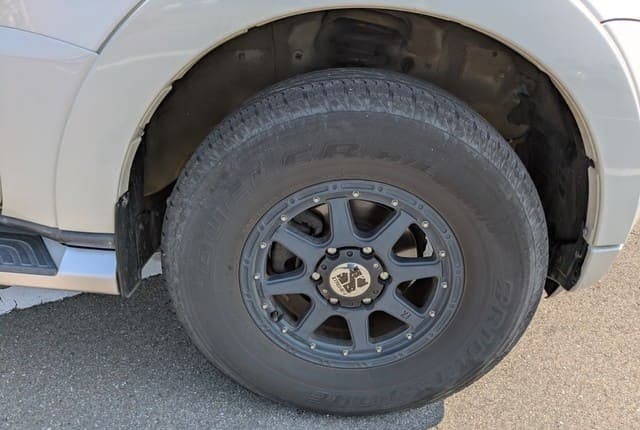 2011 Mitsubishi Pajero JDM car for sale — photo 12 of 25