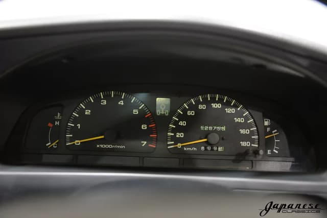 1996 Toyota Hilux Surf JDM car for sale — photo 14 of 25