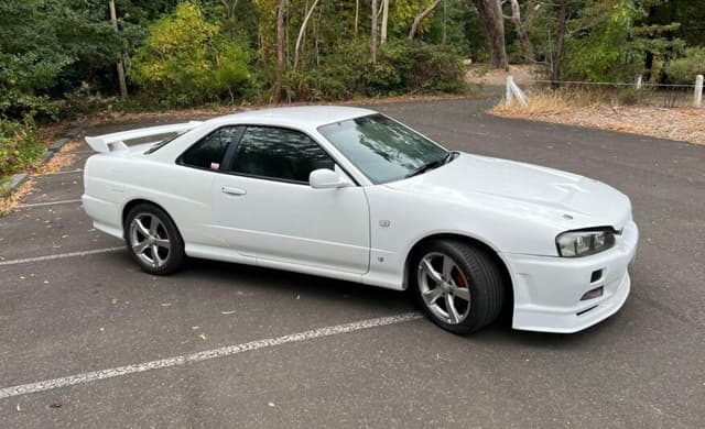 1998 Nissan Skyline JDM car for sale — photo 5 of 11