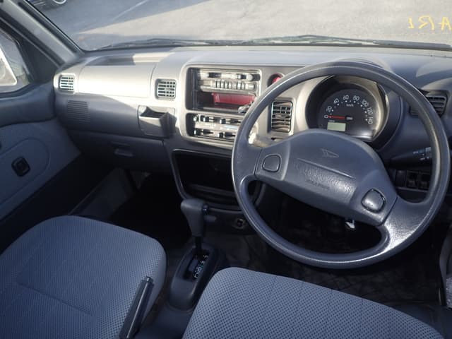 2006 Daihatsu Hijet JDM car for sale — photo 12 of 24
