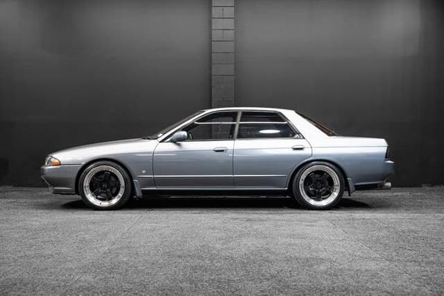 1991 Nissan Skyline JDM car for sale — photo 7 of 19