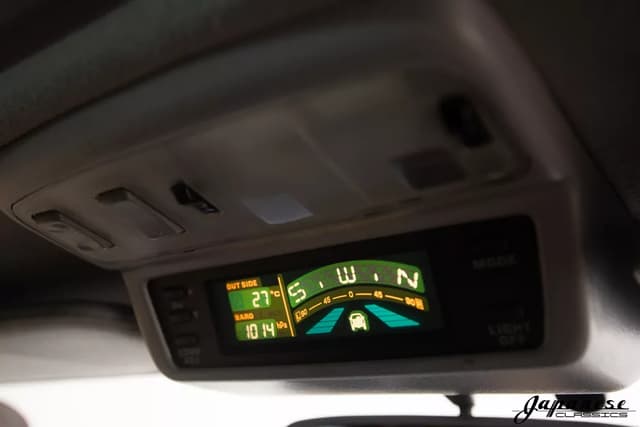 1998 Toyota Hilux Surf JDM car for sale — photo 14 of 25