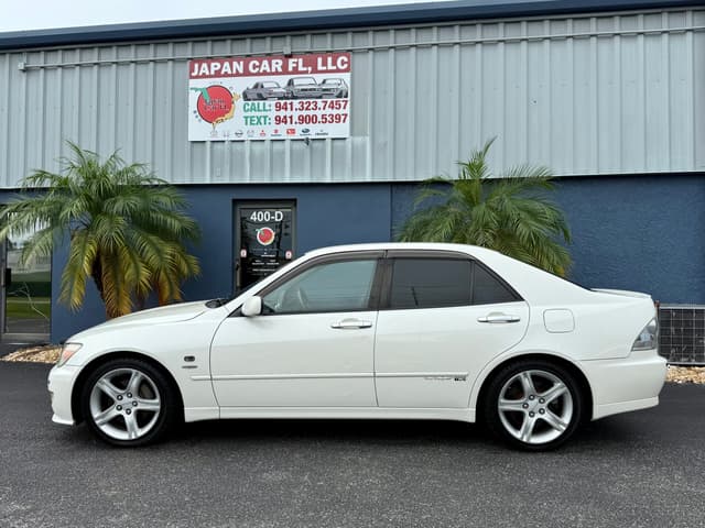 1999 Toyota Altezza JDM car for sale — photo 4 of 19