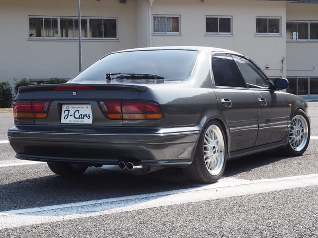 1990 Mitsubishi Diamante JDM car for sale — photo 8 of 25