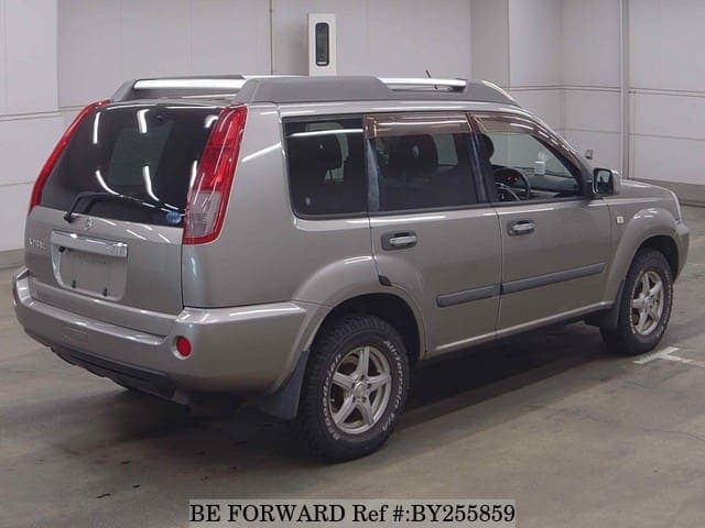 2006 Nissan X Trail JDM car for sale — photo 2 of 6