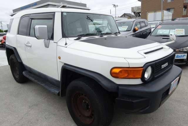 2011 Toyota Fj Cruiser JDM car for sale — photo 14 of 25