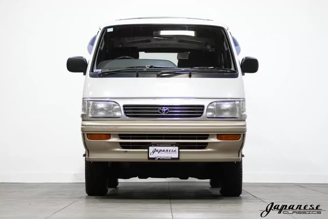 1995 Toyota HiAce JDM car for sale — photo 2 of 25