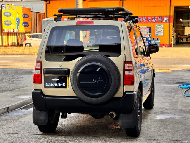 2003 Mitsubishi Pajero Mini JDM car for sale — photo 2 of 25