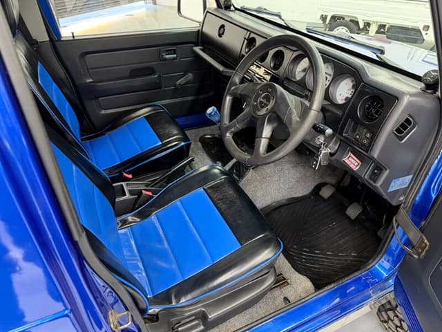 1996 Suzuki Jimny JDM car for sale — photo 4 of 10