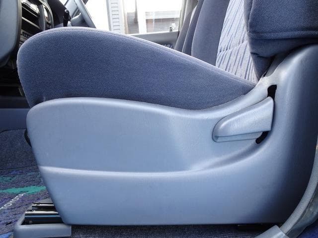 1997 Toyota Land Cruiser Prado JDM car for sale — photo 20 of 25