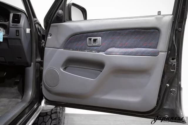 1997 Toyota Hilux JDM car for sale — photo 18 of 25