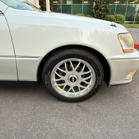 2001 Toyota Crown JDM car for sale — photo 10 of 17