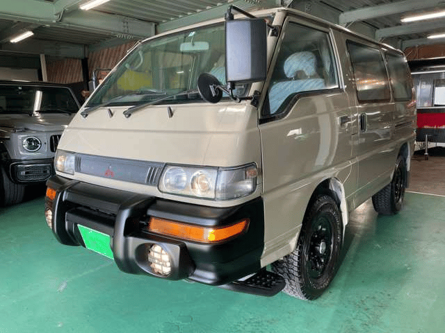 1998 Mitsubishi Delica JDM car for sale — photo 15 of 15