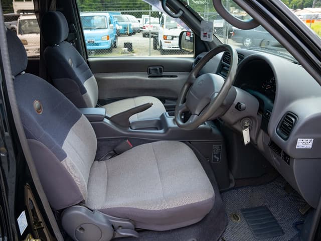 1995 Nissan Serena JDM car for sale — photo 12 of 15