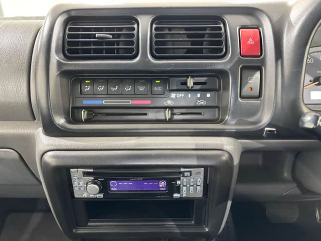 2000 Suzuki Jimny JDM car for sale — photo 13 of 25
