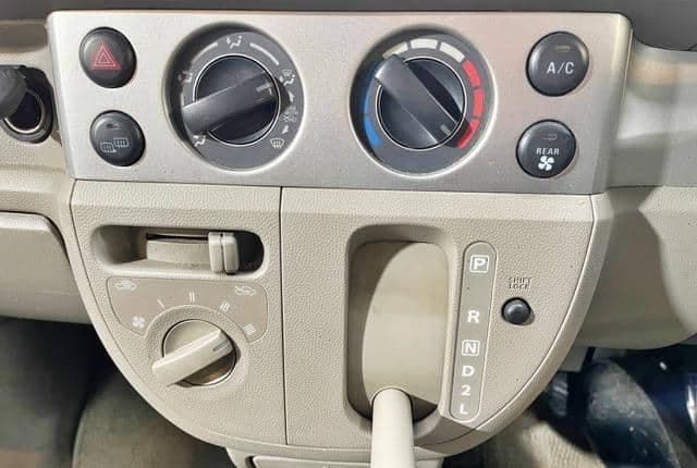 2010 Suzuki Every JDM car for sale — photo 20 of 21