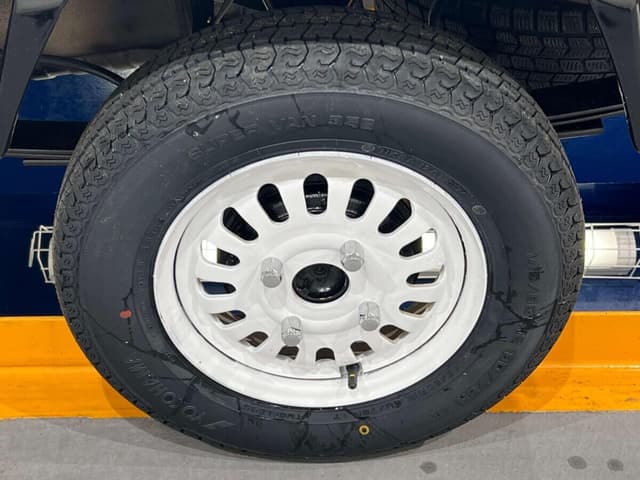 1996 Mitsubishi Minicab JDM car for sale — photo 15 of 23