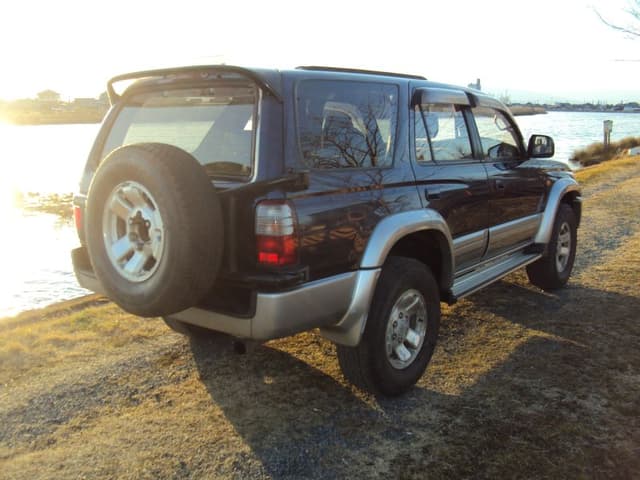 1997 Toyota Hilux Surf JDM car for sale — photo 5 of 5
