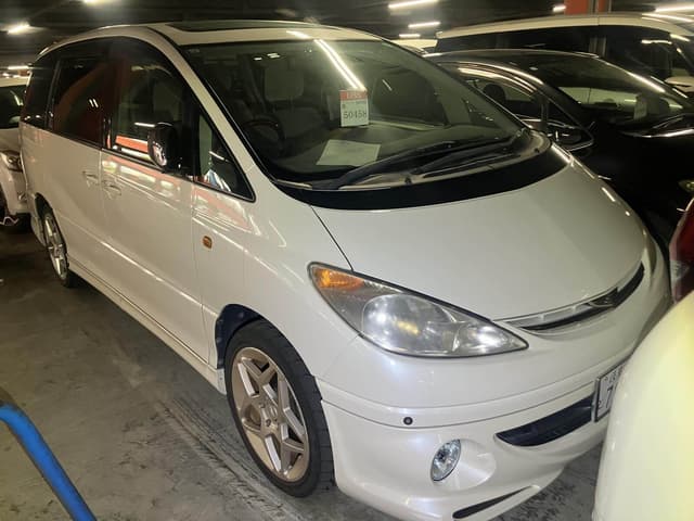 2001 Toyota Estima JDM car for sale — photo 2 of 11